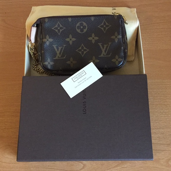 Louis Vuitton Handbags - Louis Vuitton Mini Pochette Accessoires
